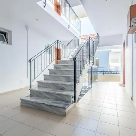 Urban Apt Next University 11 Heraklion  Exterior photo