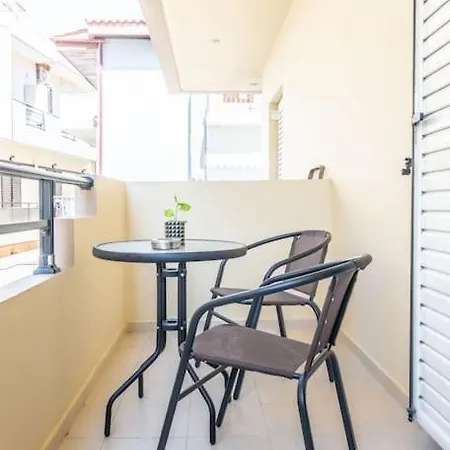 Urban Apt Next University 11 Heraklion  Exterior photo